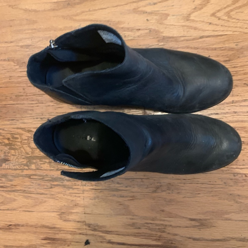 Sorel wedge boots!